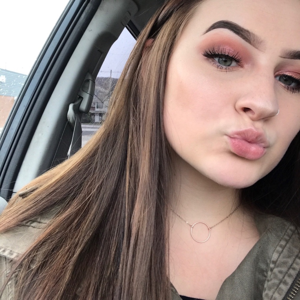 Meet your Posher, Brailee